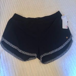 SHAPE activewear Womens Woven Running Shorts XL